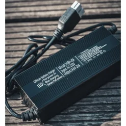 Chargeur Lithium Voltacase Lifepo4 14.6V 20A Pour Valise 50Ah