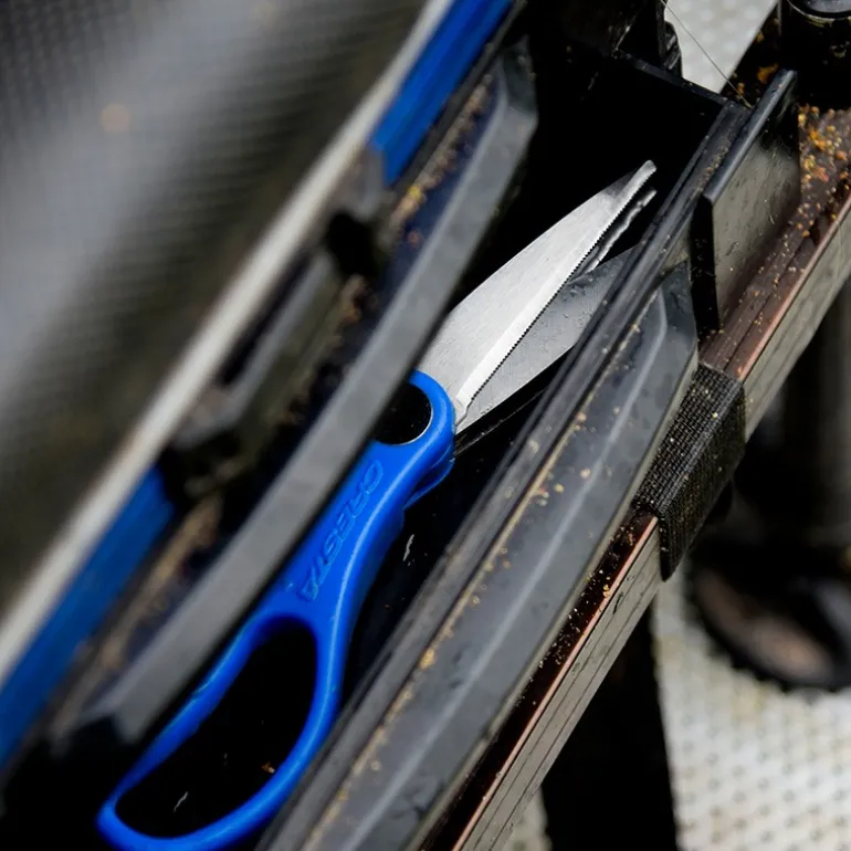 Ciseau Cresta Double Blade Wormchopper